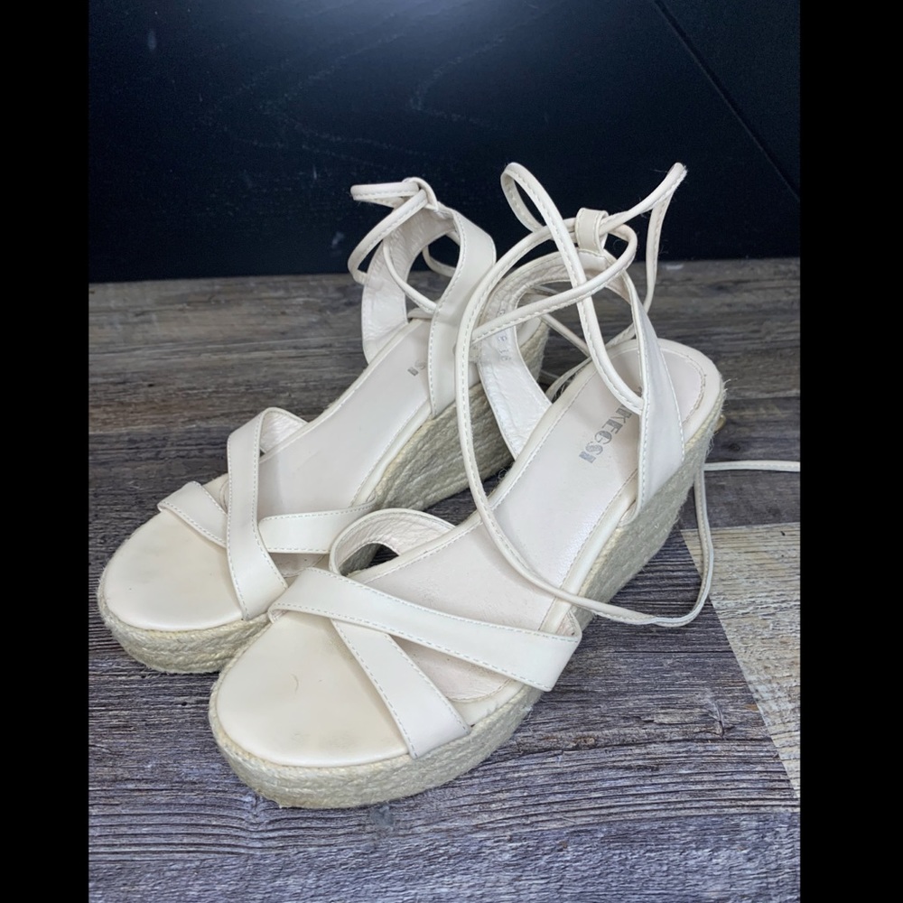 SIZE 9 | WEDGE HEELS